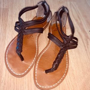 American Eagle Sandals